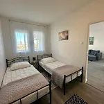 شقة Budatava Lakas Balatonalmádi